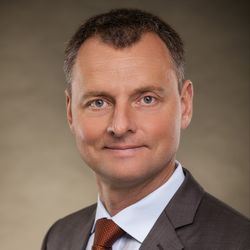 Dr. Jörg Schramm