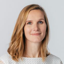 Nina Stolle